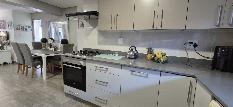 3 Bedroom Property for Sale in Island View Western Cape